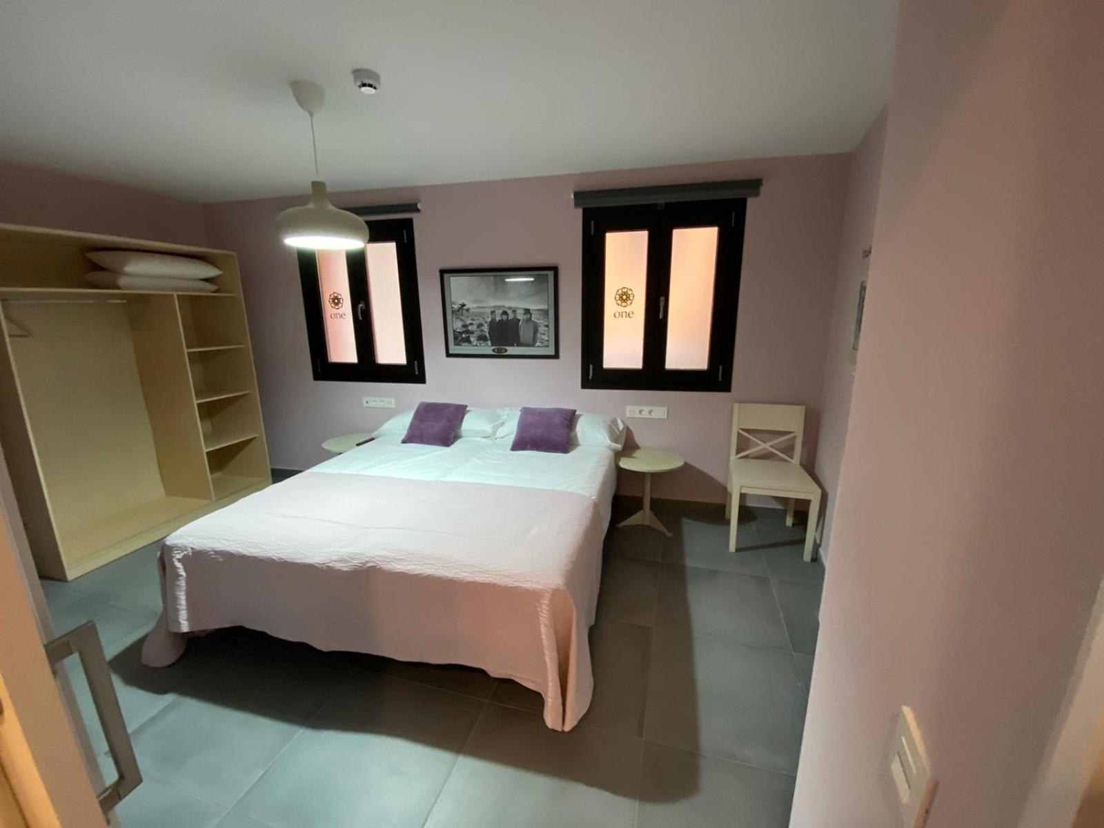 Apartamentos One Teruel Room photo